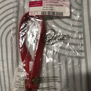 NEW Thirty one red wristlet strap